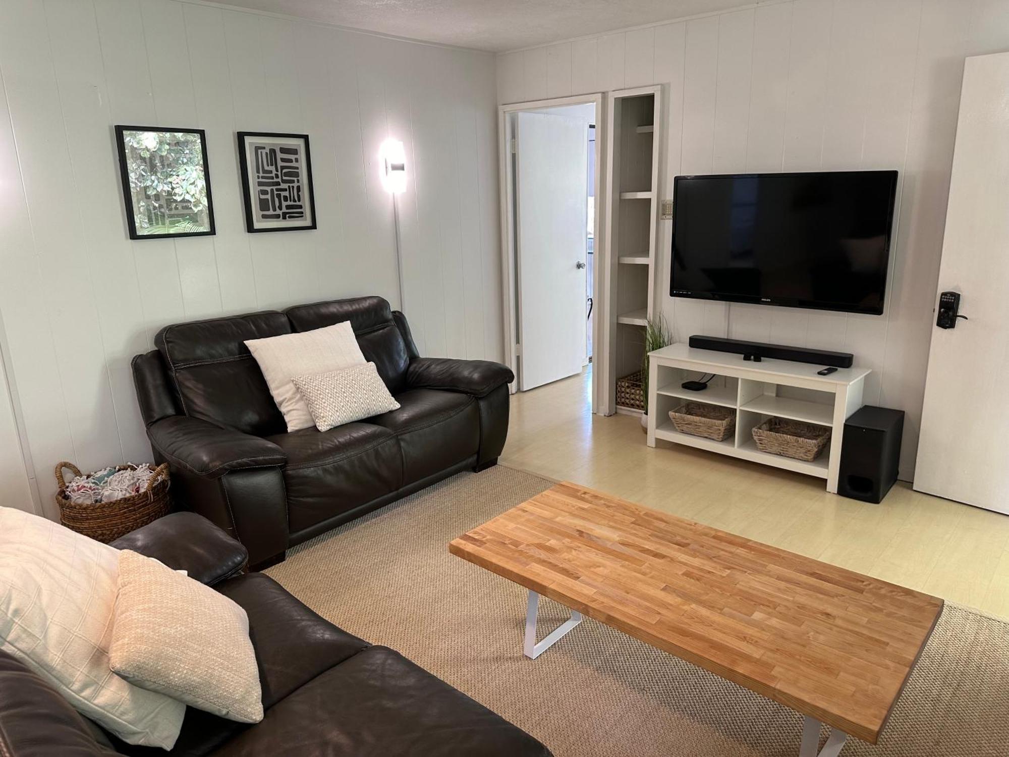 Appartement Location, And Recently Renovated