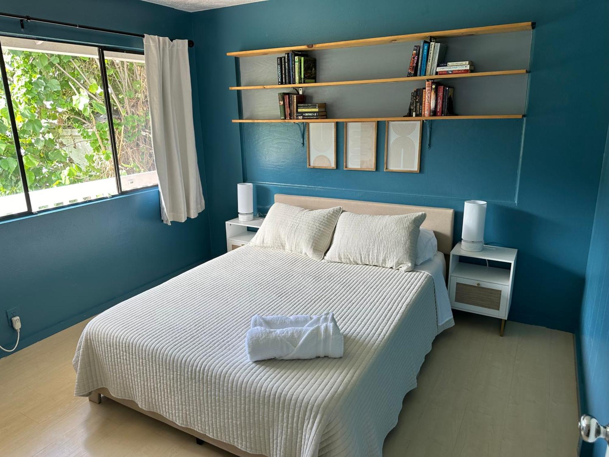 Location, And Recently Renovated Appartement *